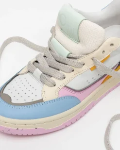 Oncept Sneaker- Paris Orchid Multi